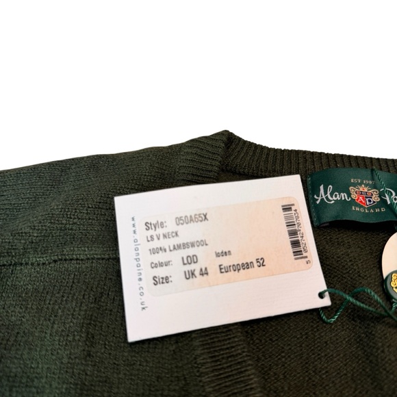 Alan Paine 100% Lambswool V Neck Sweater Loden Green UK 44 Heritage Pullover NWT - Picture 5 of 9
